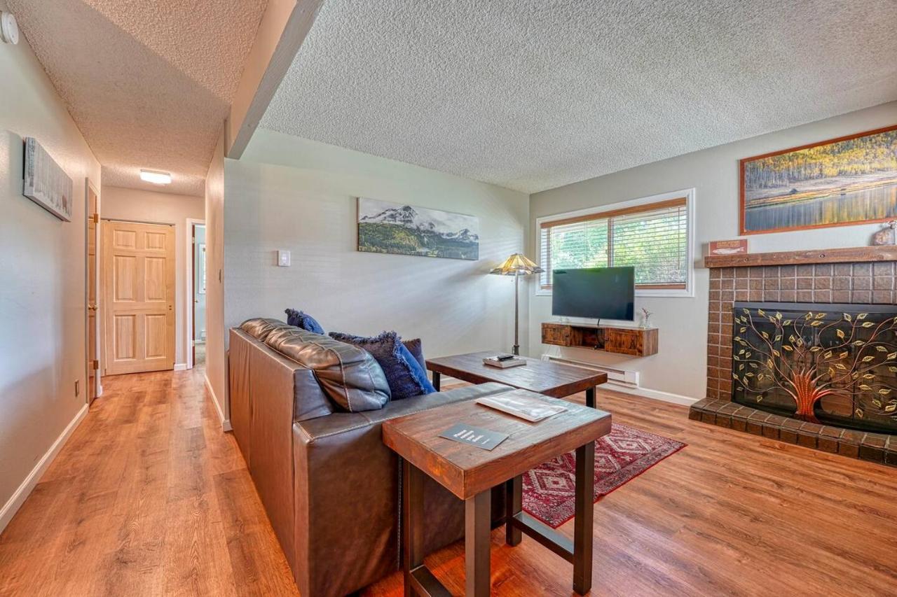 Riverfront Family-Friendly Condo Avon Exterior photo